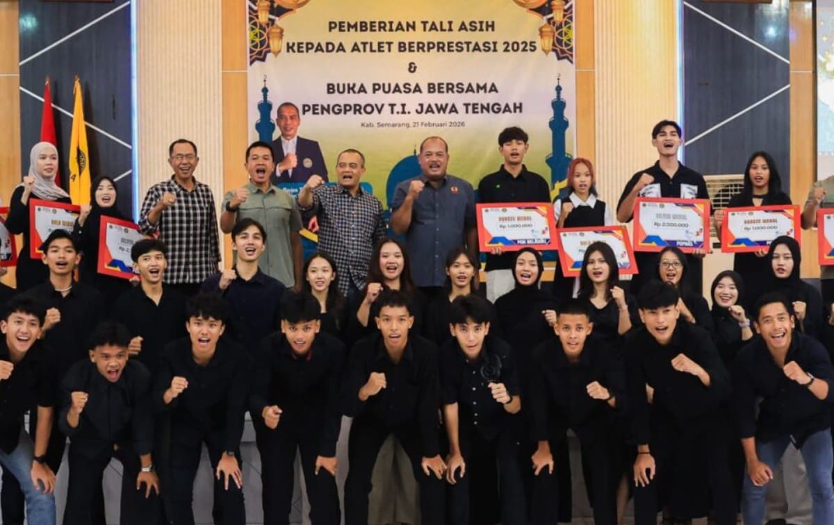 Gubernur Ahmad Luthfi saat acara tali asih atlet taekwondo Jawa Tengah