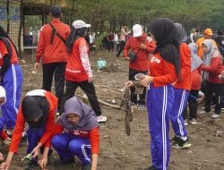 Bersih-Bersih Pantai Indah Kemangi Digelar Pemkab Kendal