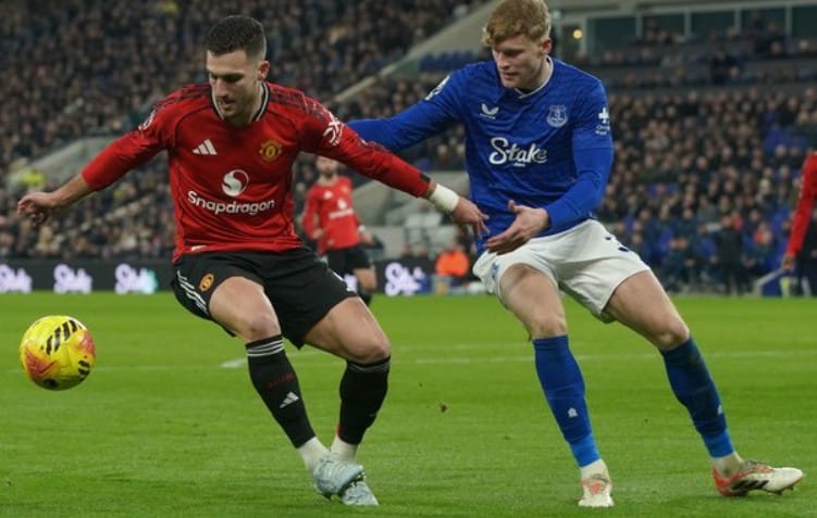 Everton vs Manchester United Premier League gol Benjamin Sesko