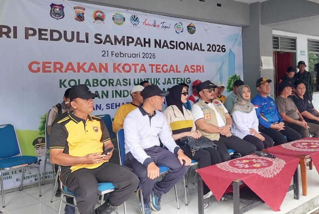 Wali Kota Tegal pimpin gerakan kebersihan kota