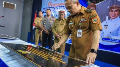Gubernur Ahmad Luthfi meresmikan jalan Parakan Patean di Temanggung