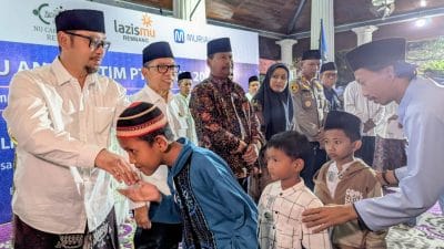 Penyerahan santunan anak yatim di Pendapa Museum Kartini Rembang