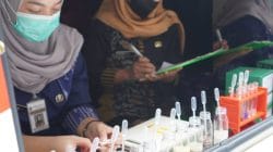 Pemeriksaan bahan pangan di Pasar Grogolan