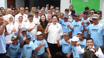 kunjungan Titiek Soeharto di sentra bawang merah Brebes