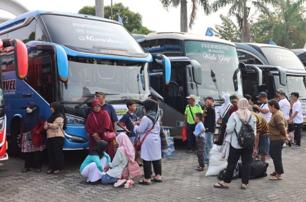 Balik Rantau Gratis bus Jateng 2026 Gubernur Ahmad Luthfi melepas 4.181 pemudik menggunakan 84 armada bus di Jawa Tengah