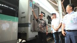 Balik Rantau Gratis Jateng ratusan pemudik naik KA Tawang Jaya Premium di Stasiun Tawang Semarang menuju Jakarta