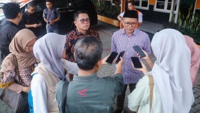 Wali Kota Magelang Damar Prasetyono menjelaskan pentingnya literasi kebencanaan Jawa Tengah saat menerima kunjungan Komisi VIII DPR RI di BPBD Kota Magelang.