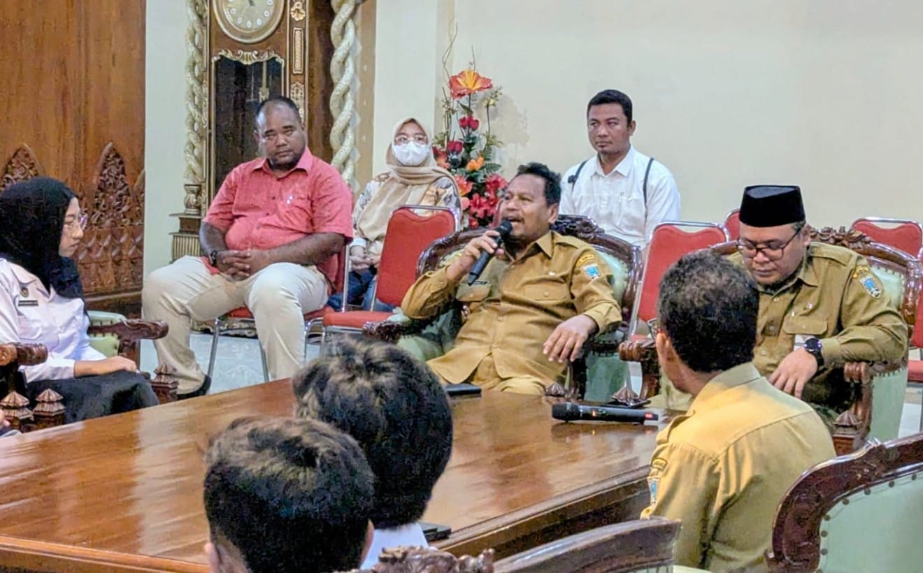 Rapat koordinasi program MBG Rembang