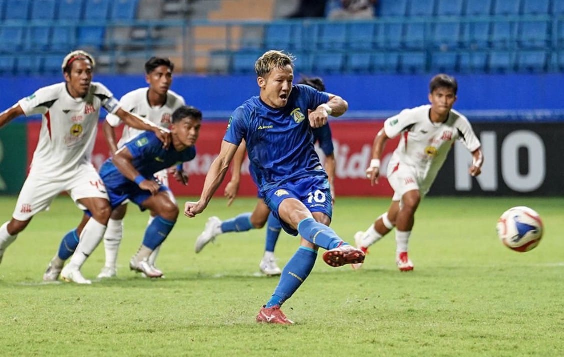 Pertandingan PSIS Semarang di Stadion Batakan