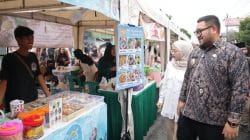 Suasana keramaian pengunjung dan pedagang UMKM di Ramadan Food Festival Jawa Tengah yang digelar di Jalan Jenderal Soedirman, Purbalingga pada puasa 2026.