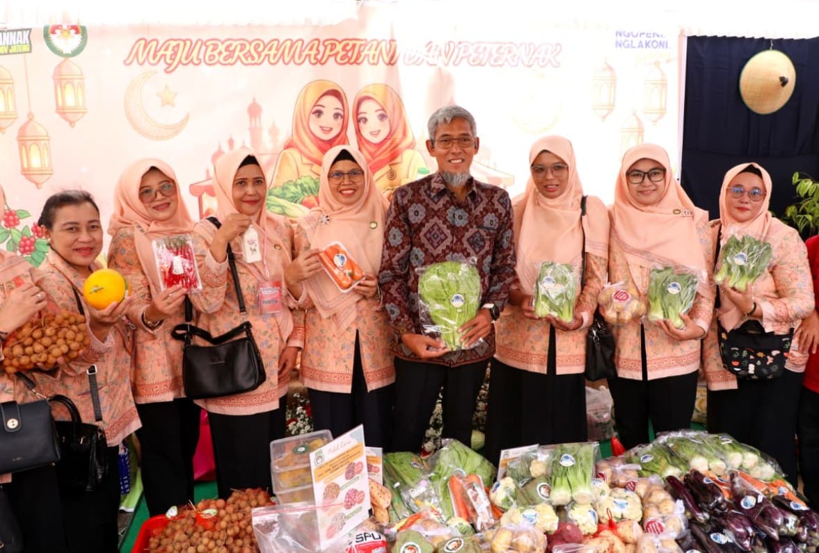 Suasana bazar UMKM dalam Ramadan Fest Jawa Tengah 2026