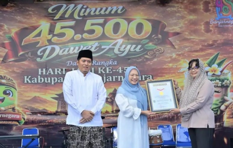 Ribuan gelas dawet ayu saat bukber Banjarnegara