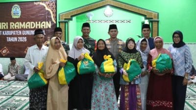 Kapolres Gunungkidul AKBP Damus Asa memberikan sambutan dalam Safari Ramadan di Masjid Ainul Yaqin Paliyan