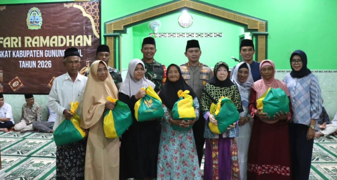 Kapolres Gunungkidul AKBP Damus Asa memberikan sambutan dalam Safari Ramadan di Masjid Ainul Yaqin Paliyan